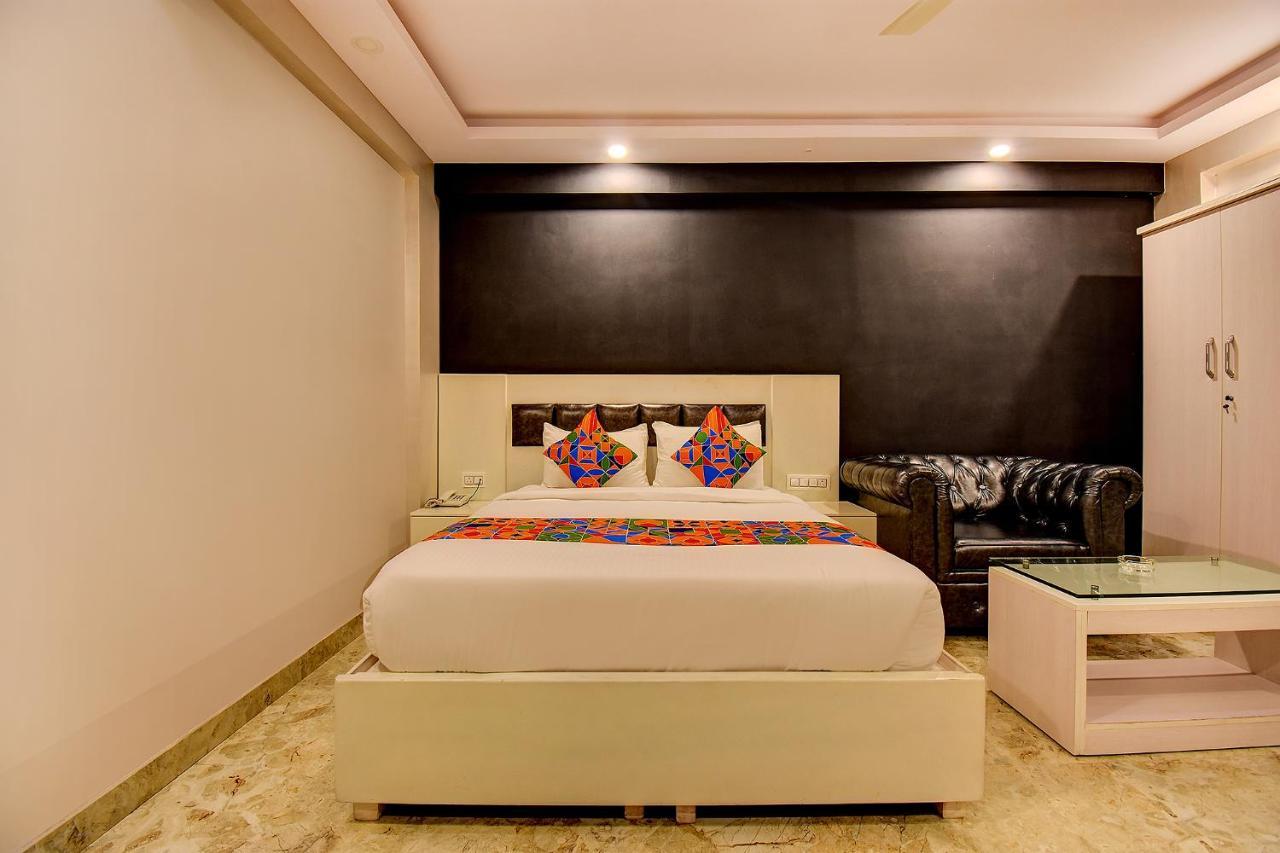Fabhotel Srk Platinum Inn - Nr Forum Mall Bangalore Eksteriør bilde